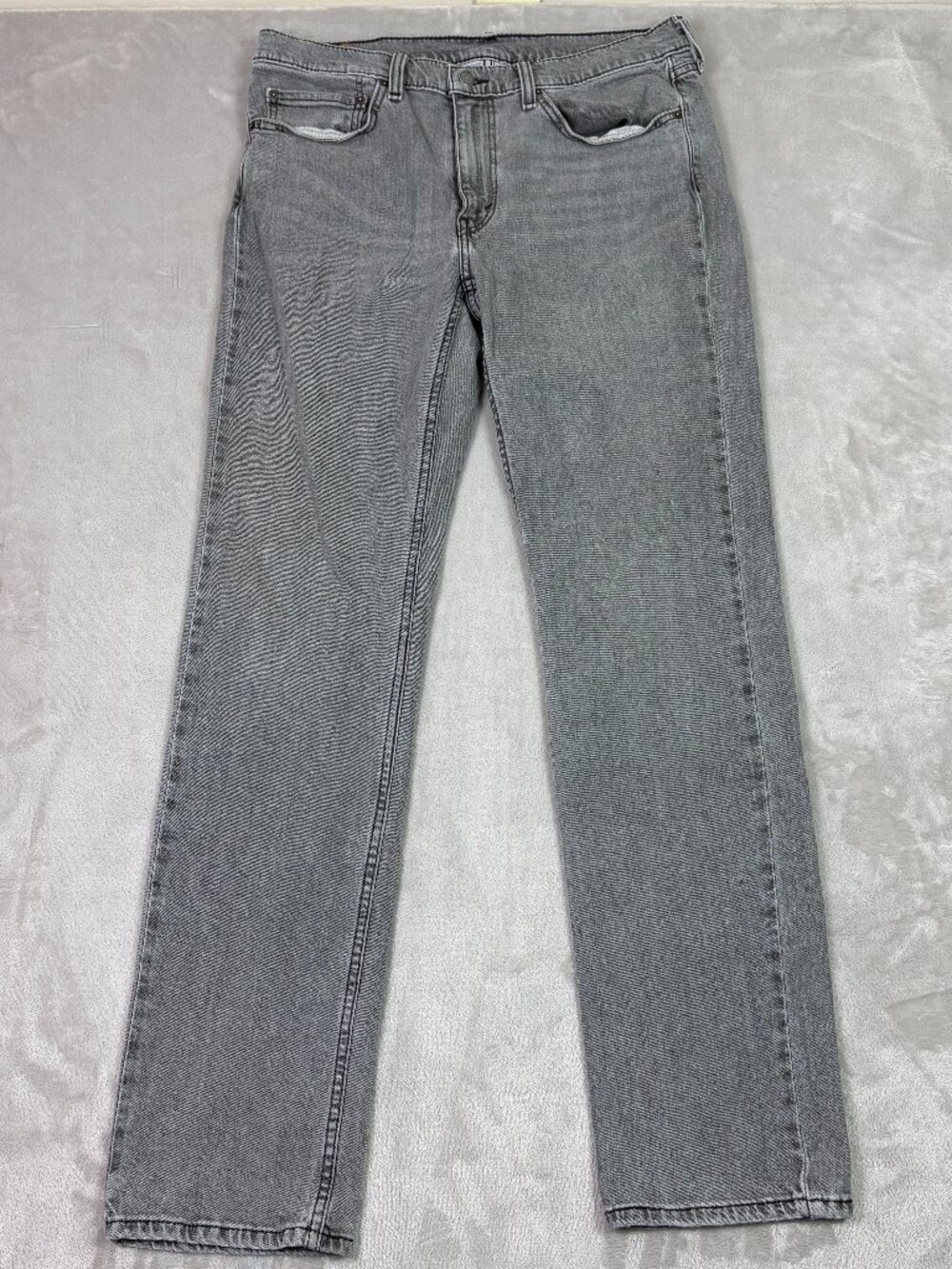 Men's Levis 514 Gray Straight Leg Medium Wash Jeans 34x34 (fits 34x33)